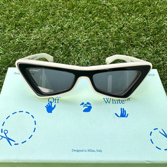 Off-White Artemisia 55MM Cat Eye White Dark Gray Tinted Sunglasses - Picture 13 of 13